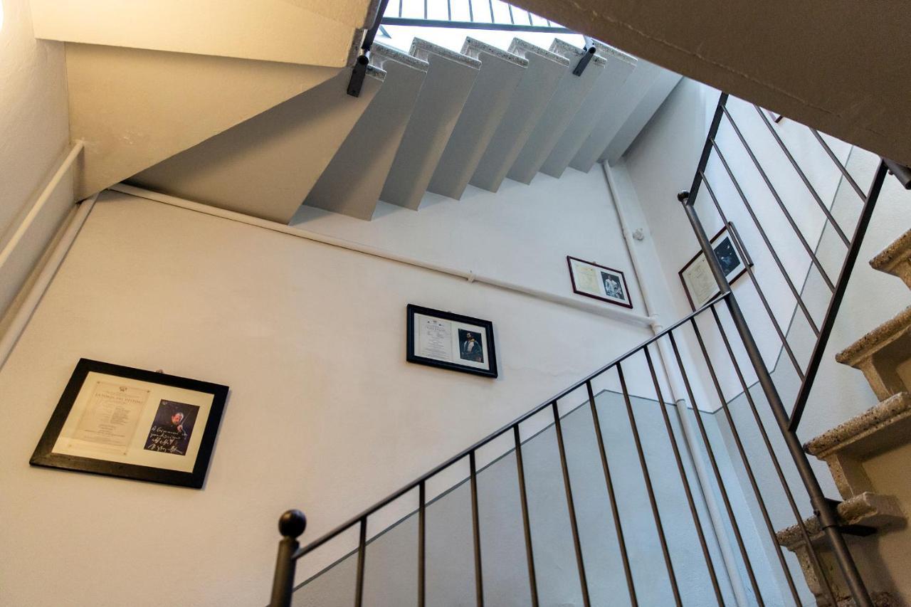 B&B Al Ducale And Apartments Parma Esterno foto