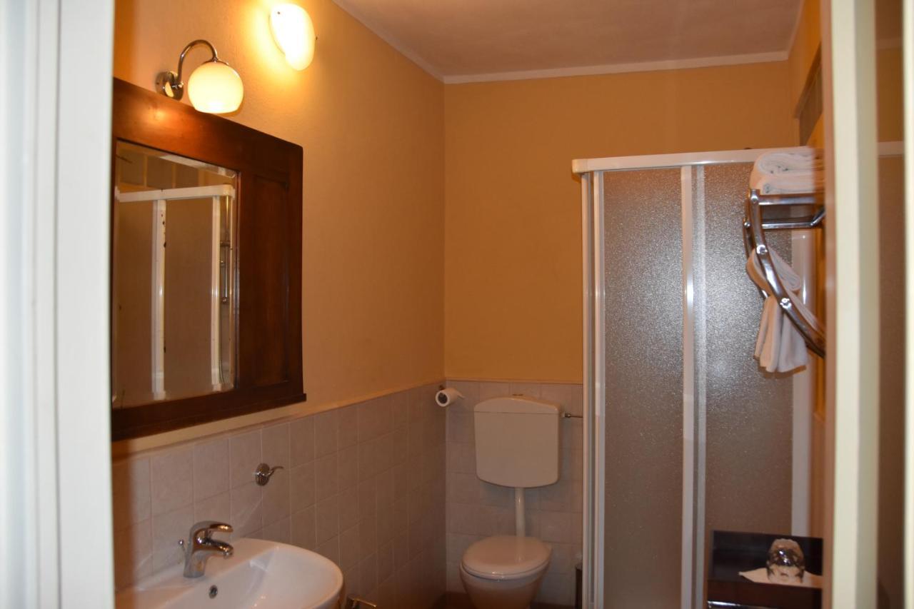 B&B Al Ducale And Apartments Parma Esterno foto