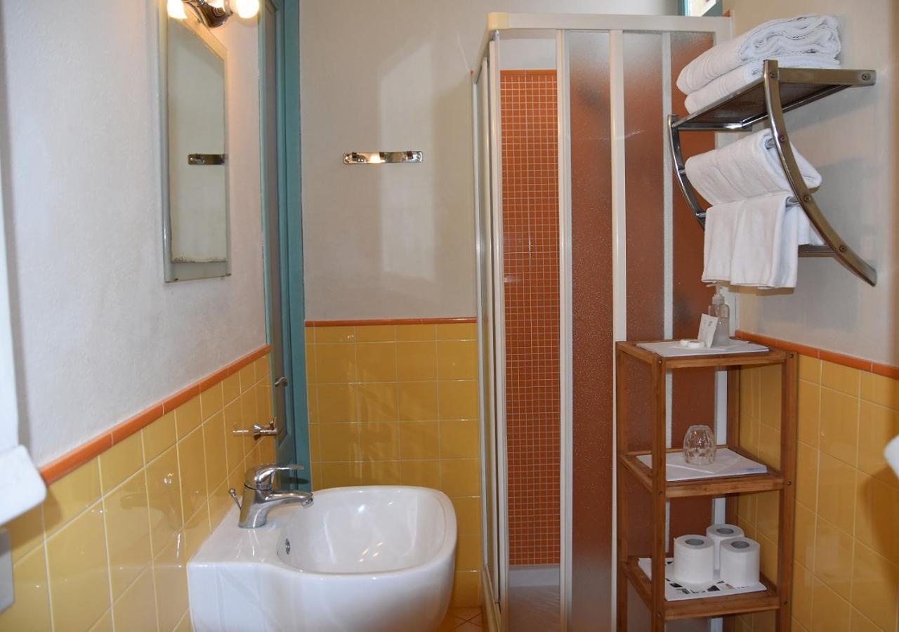 B&B Al Ducale And Apartments Parma Esterno foto